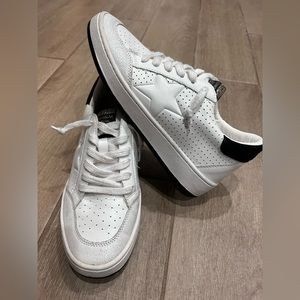 Vintage Havana Sneakers